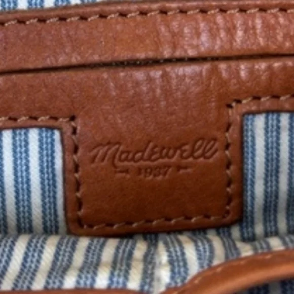 MADEWELL Crossbody Leather Purse - Picture 3 of 5